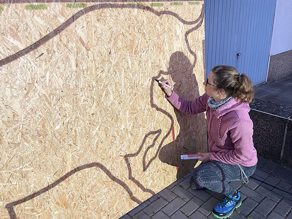 Stier auf OSB-Platte
